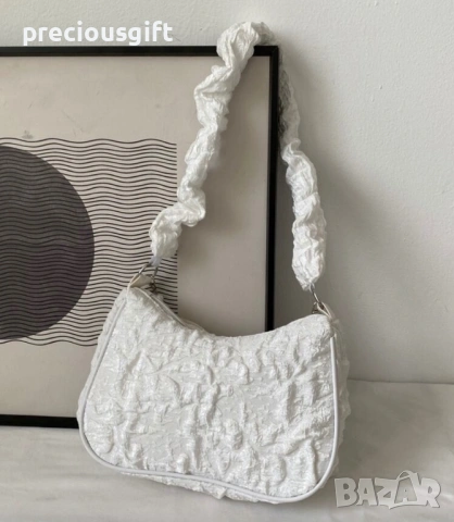 Дамска кокетна бяла чанта с панделка, снимка 4 - Чанти - 53289842