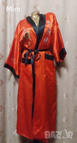 Сатенен халат с две лица черно и червено бродерия дракон , снимка 14 - Нощници - 51915370