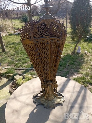 месингов параван за камина.