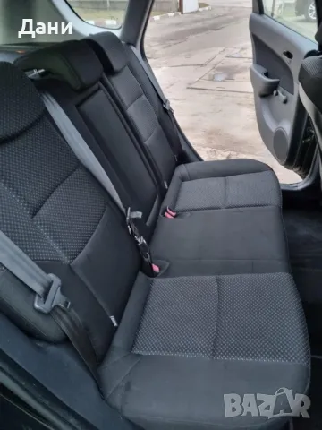 Хюндай I 30SW 1.4/16V 2010 година, снимка 8 - Автомобили и джипове - 49319605