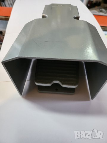 голям превключвател, електрически ключ педал  с предпазител за неволно натискане 10 ампера