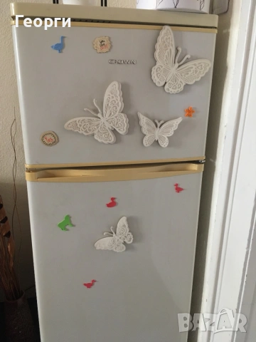 Хладилник Crown, снимка 7 - Хладилници - 53151539