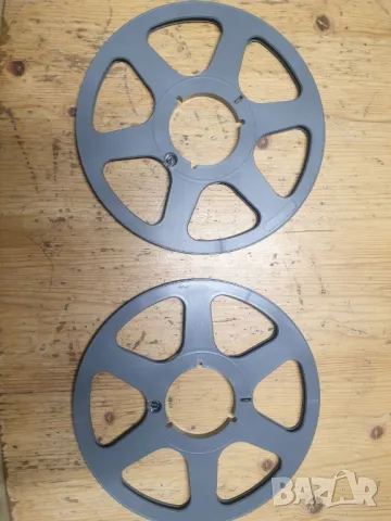 Лот от две 26,5см пластмасови ролки за магнетофон с наб отвор. Двете за 80лв., снимка 2 - Декове - 47997596