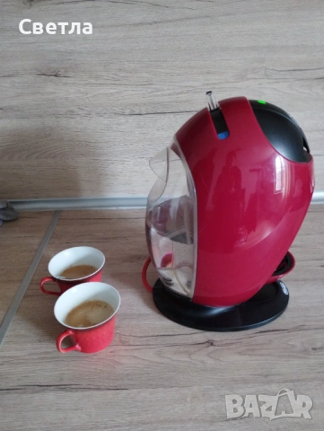 Продавам кафе машина Долче Густо