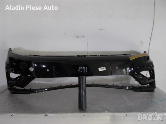 Предна броня VW Touran След 2016 R-Line код 5TA807221M , снимка 9 - Аксесоари и консумативи - 50471939