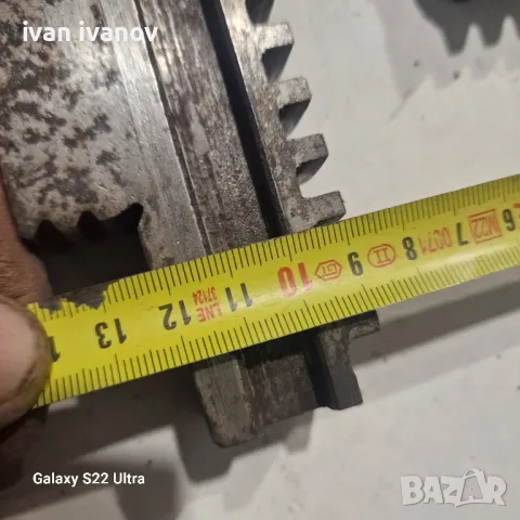 челюсти Струг