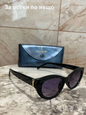 Yves Saint Laurent Слънчеви Очила С UV400 Защита Код VF28
