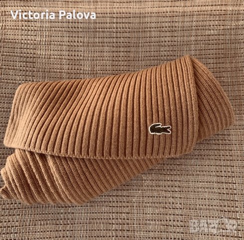 Вълнен шал LACOSTE оригинал, снимка 2 - Шалове - 38688829