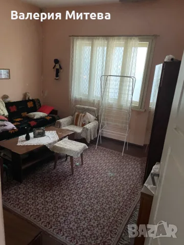 КЪЩА С ГОЛЯМ ДВОР В ЦЕНТЪРА НА С. МАЛОМИРОВО, ОБЩ. ЕЛХОВО – 30 000 €, снимка 7 - Къщи - 56172440