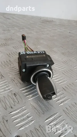 Контактен ключ и четец Mercedes CLK W209 2005 2095451908 Mercedes-Benz CLK-Class 209 (C/A)