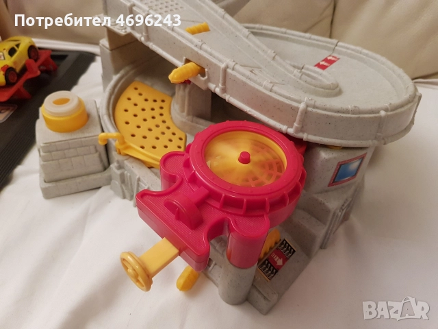 Две ретро писти за колички, снимка 11 - Коли, камиони, мотори, писти - 52944832