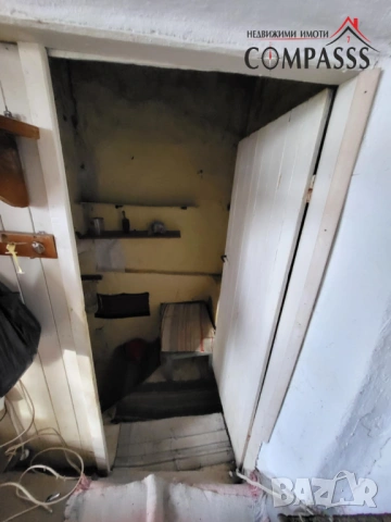 Къща с двор, с. Преселенци, Общ. Ген. Тошево - 50000евро!, снимка 9 - Къщи - 53175423