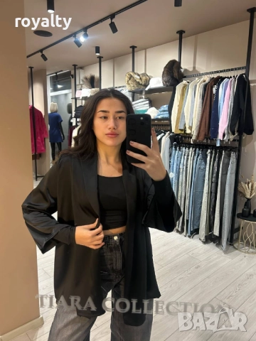 Сатенено Черно Сако , снимка 2 - Сака - 52885010