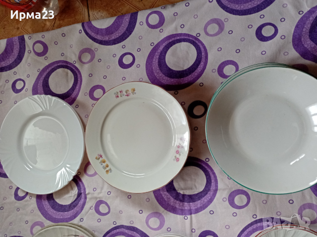 Български порцеланови чинии, снимка 2 - Чинии - 44793527
