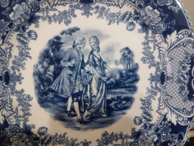 Порцеланова чиния за декорация, снимка 2 - Антикварни и старинни предмети - 46349756