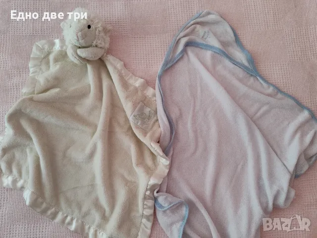 Само днес Обща цена 70 лв Бебешки чаршафи,завивки,кърпи,лигавицици и др, снимка 10 - Спално бельо и завивки - 49528552