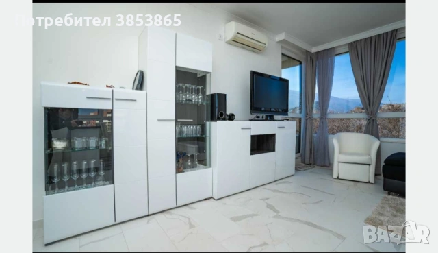 2 Секции и 1 Комод за хол с освтление