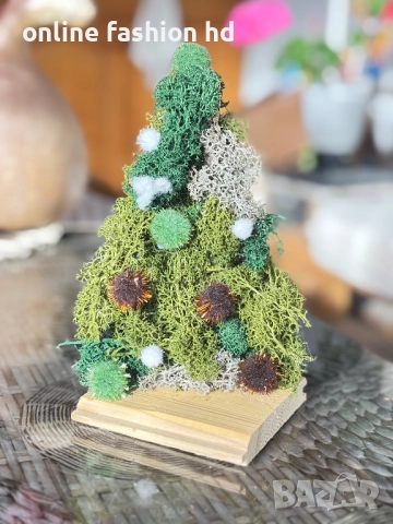 Коледен съвенир елхичка със скандинавски мъх