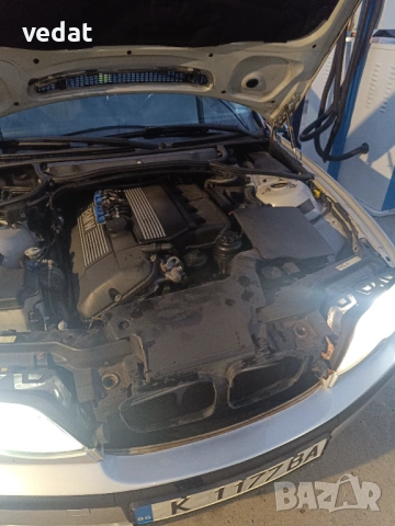 BMW 330 XI 4x4 2003 – 231 к.с., Газ/Бензин, Ръчна – Изключително състояние, снимка 15 - Автомобили и джипове - 53457195