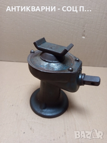 Стар Механичен Винтов Крик За Ретро Автомобили До 1500лг., снимка 6 - Антикварни и старинни предмети - 52355972