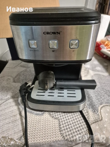 Кафе машина crown Модел: CEM-1523 Марка: CROWN Мощност: 850W Напрежение: 220-240V~