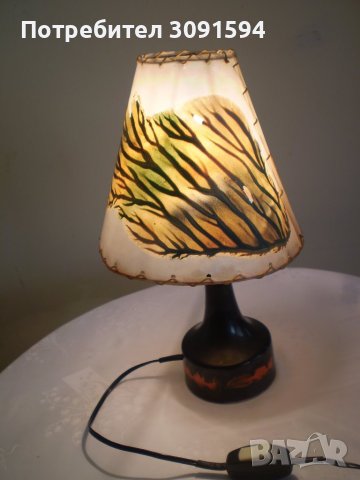 стара керамична лампа със рисуван абажур , снимка 1 - Антикварни и старинни предмети - 39776863