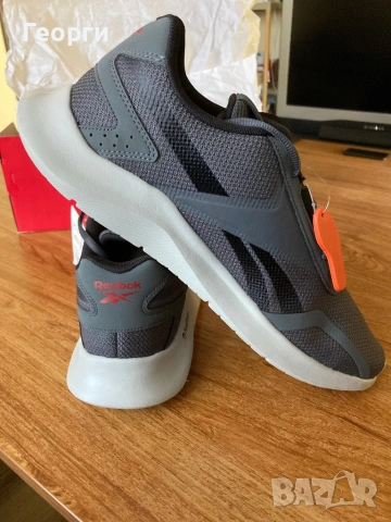 Оригинални маратонки Reebok , снимка 9 - Маратонки - 53371657