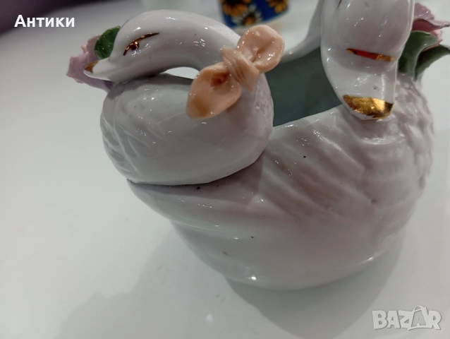 Порцеланова стара красива статуетка , снимка 12 - Декорация за дома - 52661529