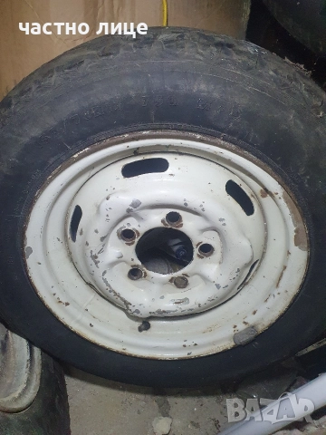 Дажанта с гума за Москвич, снимка 2 - Гуми и джанти - 52771127