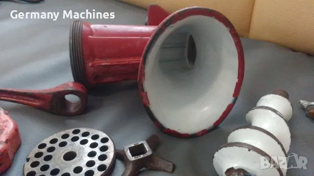 МЕСОМЕЛАЧКА ръчна --здрава РУСКА мелачка за месо или домати…. Имам 2бр различни месомелачки ---Сива , снимка 3 - Други - 48668893