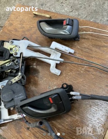 Hyundai Santa-fe 2002година брави с вътрешни дръжки, снимка 4 - Части - 40396024