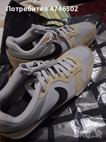 Nike 43 номер, снимка 2 - Маратонки - 53595494