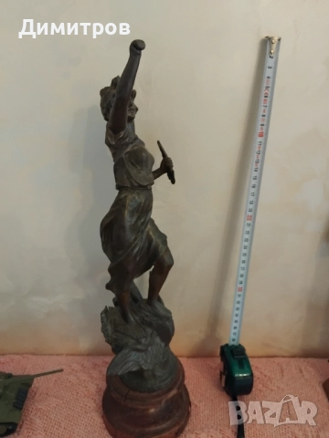 Старинна статуетка, снимка 4 - Антикварни и старинни предмети - 52787378