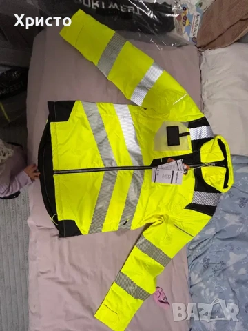 Чисто Ново Зимно работно яке