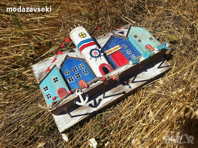 Дървена ръчно изработена закачалка морски къщички, снимка 5 - Декорация за дома - 50904347