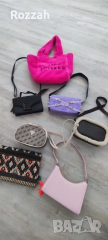 Дамски чанти в различни цветове 