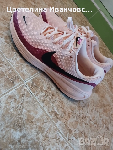 Оригинални Nike Revolution 8 само пробвани