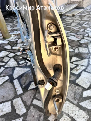 Врата задна лява за Тойота корола версо.2004-2008г, снимка 8 - Части - 48803086