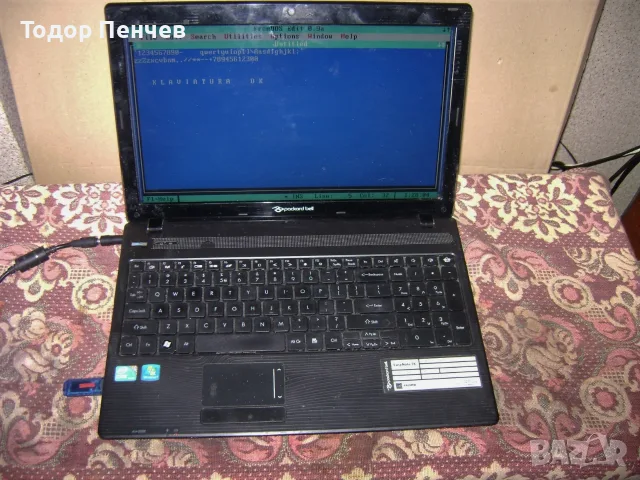 Packard Bell - Core i5, 4 GB RAM за части или окомплектовка, снимка 3 - Лаптопи за дома - 56327985