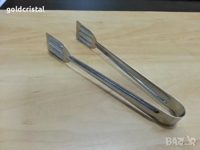 метална щипка за сервиране 