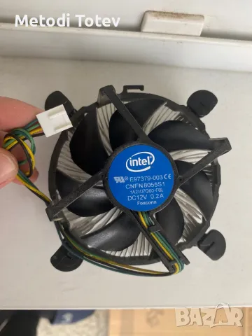 Процесор Intel Pentium Gold G5400, снимка 3 - Процесори - 49766474