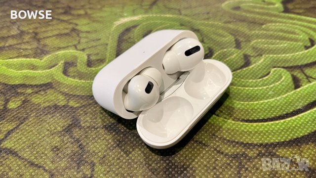 Apple AirPods Pro with Wireless Charging Case, снимка 3 - Безжични слушалки - 40338799