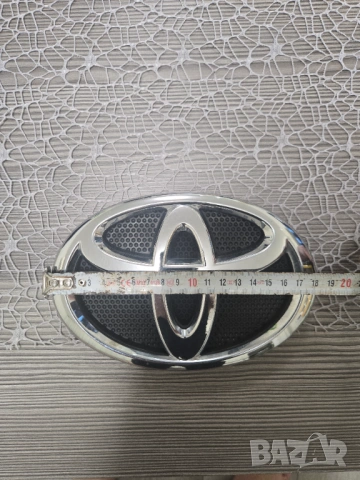 Емблема тойота хайлукс toyota hilux, снимка 3 - Части - 53600687