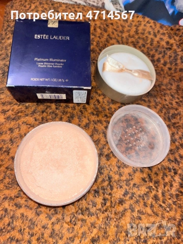блестяща пудра Estée Lauder Platinum Illuminator – Loose Shimmer Powder.