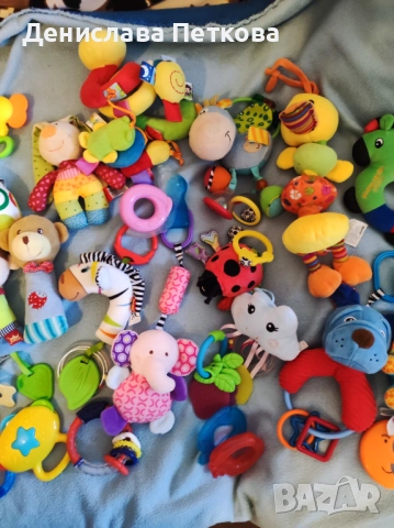 Лот бебешки играчки, снимка 3 - Дрънкалки и чесалки - 52813537