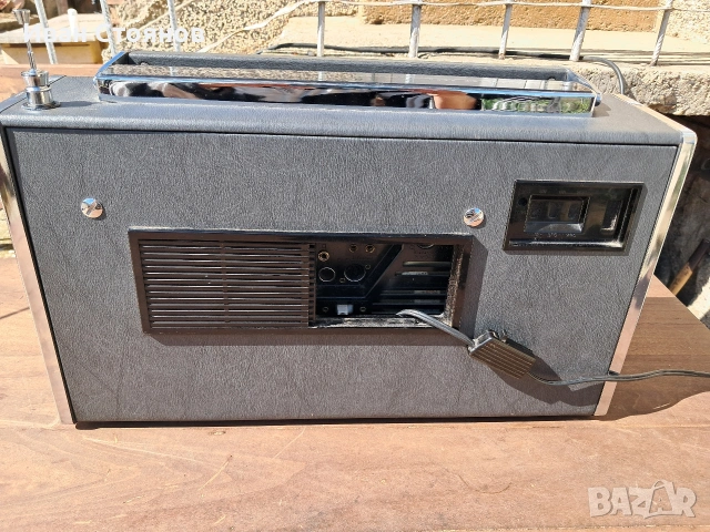радио приемник .Grundig satellit 5000, снимка 5 - Радиокасетофони, транзистори - 53246199