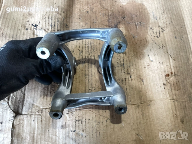 Монтажна Скоба Двигател 9481152037r Porsche Cayenne S 4.5 2005г 9PA, снимка 3 - Части - 51996171