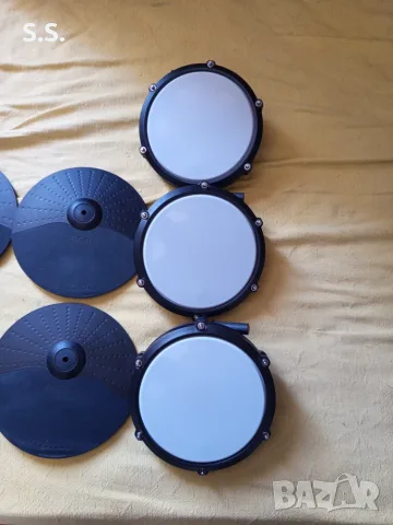 Електронни падове и чинели на Alesis, снимка 2 - Ударни инструменти - 55747403