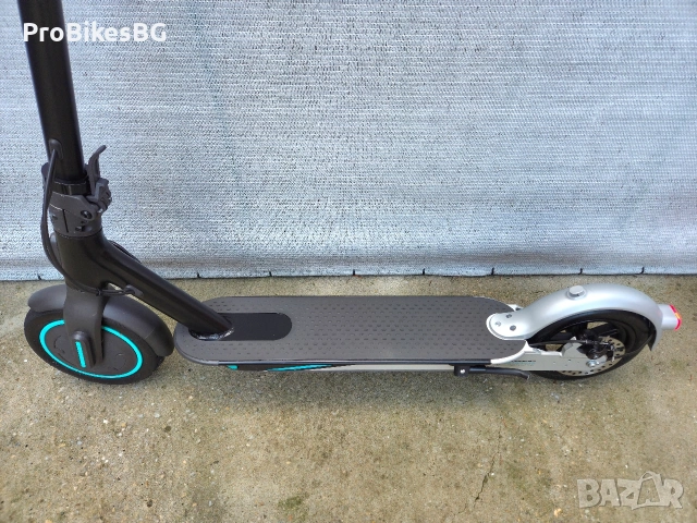 Mi Electric Scooter Pro 2 Mercedes AMG F1 Team Edition, снимка 4 - Велосипеди - 53442730