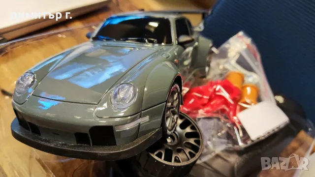 Porsche спортна кола 2,4 GHz High-Speed 4WD RC Drift Car 8х гуми, снимка 2 - Други игри - 48859566